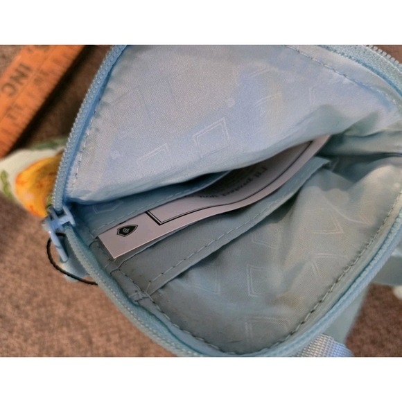 Vera Bradley RFID 3-in-1 Crossbody Purse Lemon Grove NWT Wallet Wristlet - Picture 4 of 10